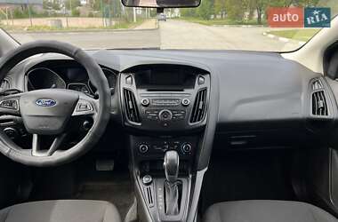 Седан Ford Focus 2016 в 
