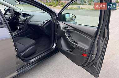 Седан Ford Focus 2016 в 
