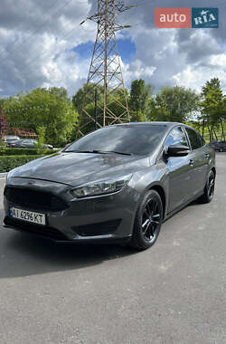 Седан Ford Focus 2015 в Киеве