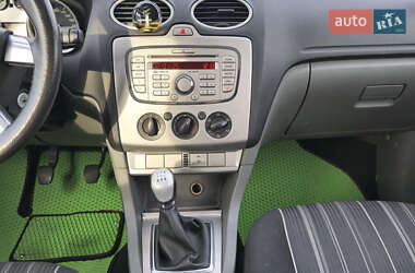 Хэтчбек Ford Focus 2008 в 