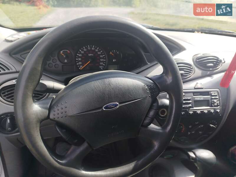Седан Ford Focus 2000 в Рокитном