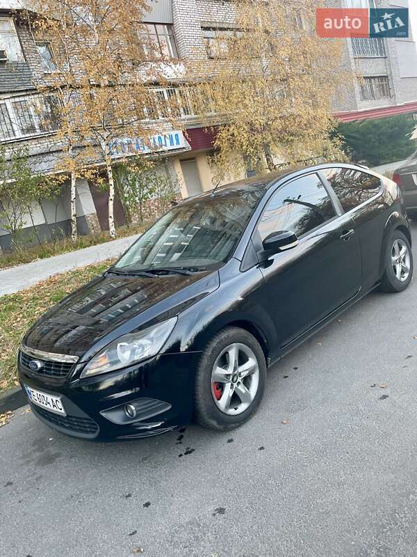 Хэтчбек Ford Focus 2010 в Днепре