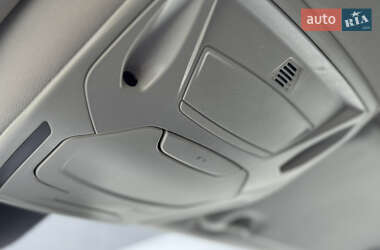 Хэтчбек Ford Focus 2012 в 