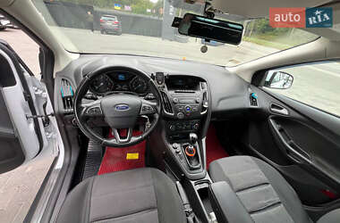 Седан Ford Focus 2017 в 