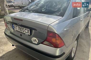 Седан Ford Focus 2004 в 