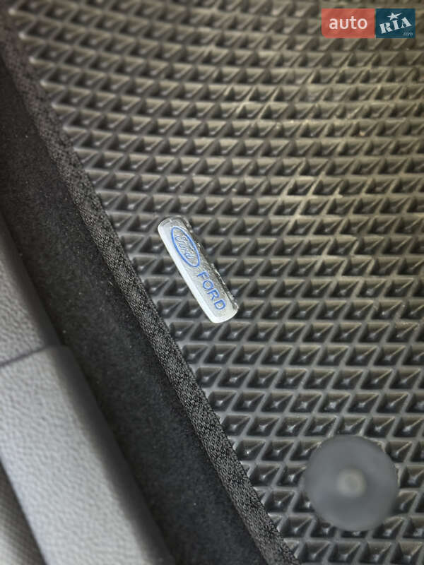 Универсал Ford Focus 2016 в Львове фото 11 Универсал Ford Focus 2016 в Львове