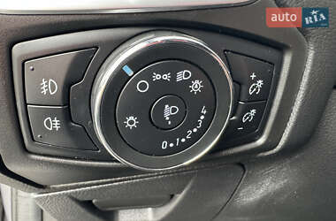 Хетчбек Ford Focus 2014 в 