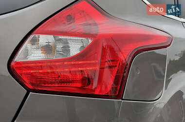 Хетчбек Ford Focus 2014 в 