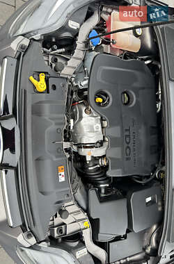 Хетчбек Ford Focus 2014 в 