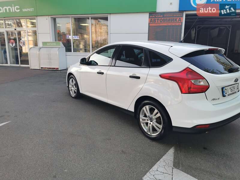Хэтчбек Ford Focus 2012 в Киеве