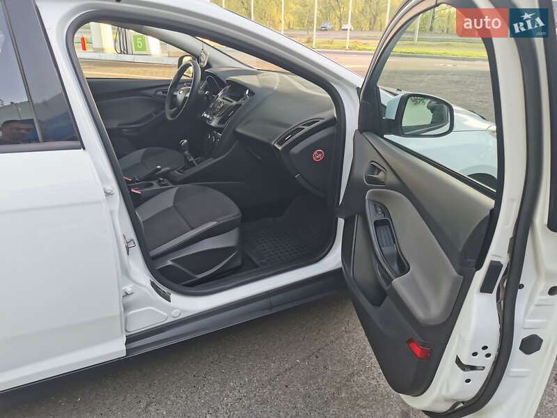 Хэтчбек Ford Focus 2012 в Киеве