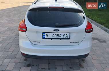 Хэтчбек Ford Focus 2015 в 