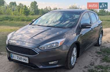 Хэтчбек Ford Focus 2015 в 