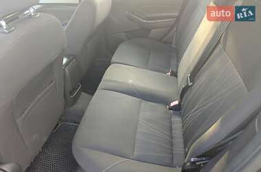 Хэтчбек Ford Focus 2015 в 