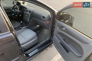 Хетчбек Ford Focus 2006 в 