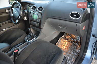 Седан Ford Focus 2005 в 