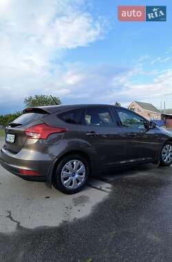 Хэтчбек Ford Focus 2017 в 