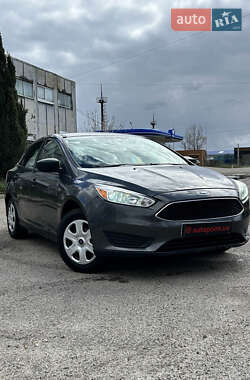 Седан Ford Focus 2015 в Сумах