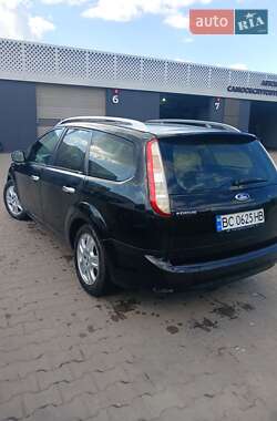 Универсал Ford Focus 2010 в 