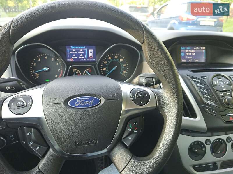 Седан Ford Focus 2013 в Києві