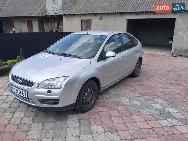 Хетчбек Ford Focus 2006 в 