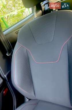 Хетчбек Ford Focus 2018 в 