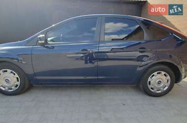 Хетчбек Ford Focus 2011 в 