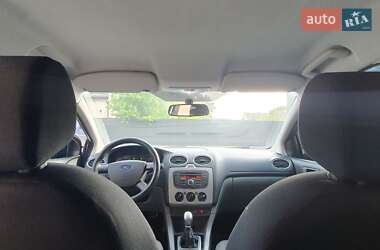 Хетчбек Ford Focus 2011 в 