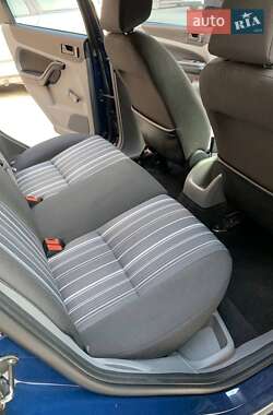 Хетчбек Ford Focus 2011 в 