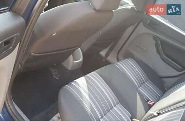 Хетчбек Ford Focus 2011 в 