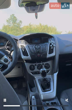 Універсал Ford Focus 2011 в 