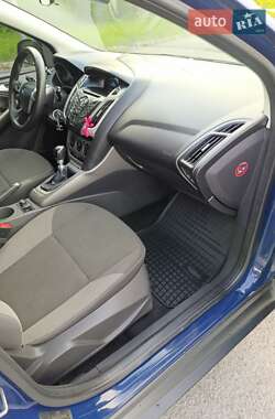 Универсал Ford Focus 2012 в 