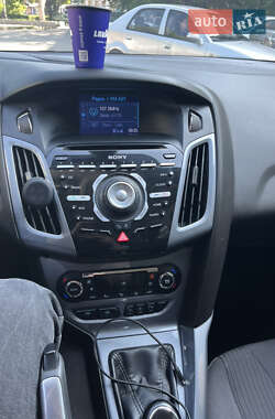 Универсал Ford Focus 2011 в 