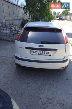 Хэтчбек Ford Focus 2006 в 