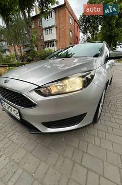 Седан Ford Focus 2016 в 