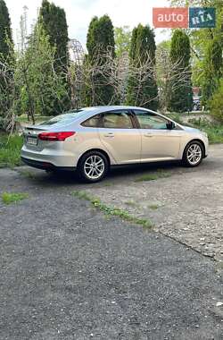 Седан Ford Focus 2016 в 