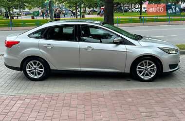 Седан Ford Focus 2016 в 