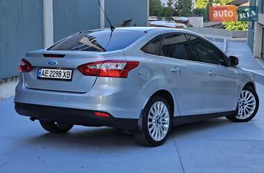 Седан Ford Focus 2011 в 