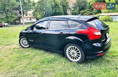 Хэтчбек Ford Focus 2014 в Харькове