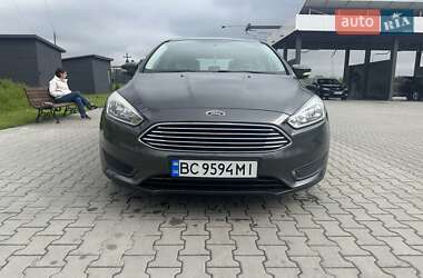 Хетчбек Ford Focus 2015 в 
