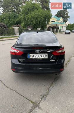 Седан Ford Focus 2012 в 