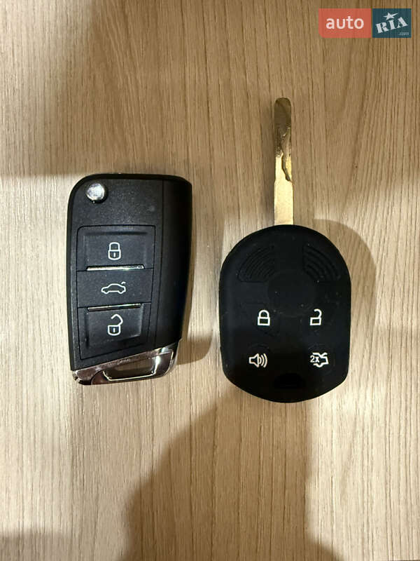 Седан Ford Focus 2011 в Черновцах