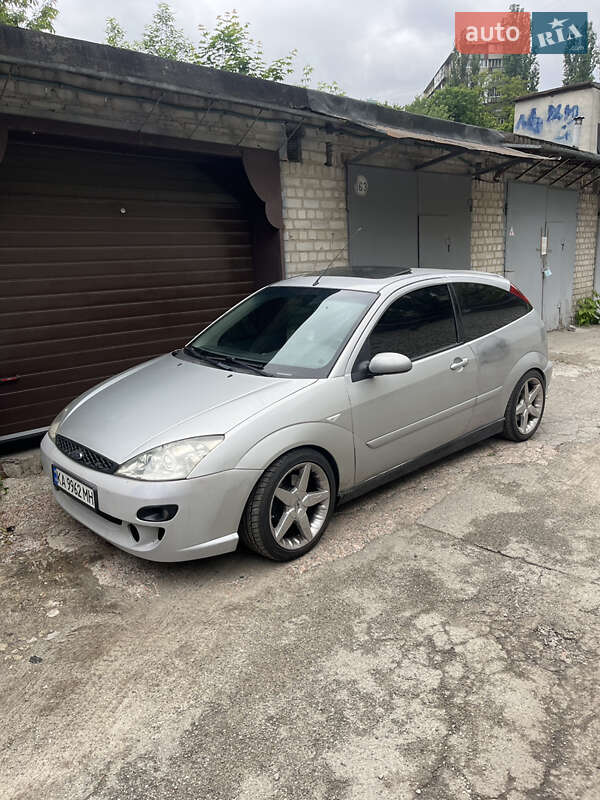 Ford Focus 2003
