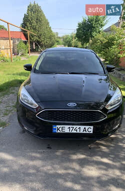 Хэтчбек Ford Focus 2016 в 