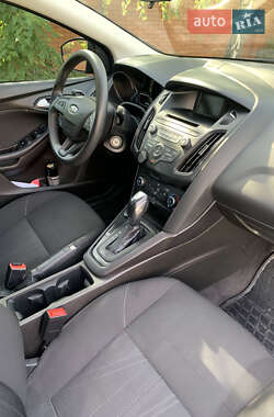Хэтчбек Ford Focus 2016 в 
