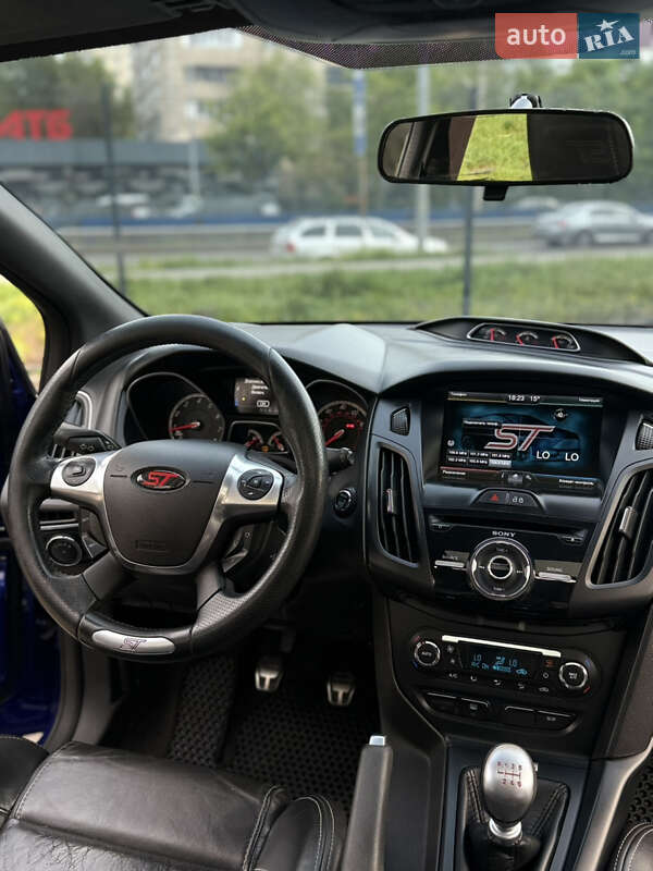 Хетчбек Ford Focus 2013 в Києві