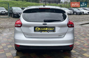 Хэтчбек Ford Focus 2015 в 
