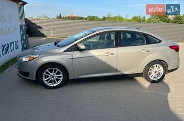 Седан Ford Focus 2015 в 