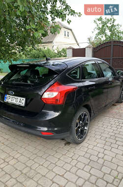 Хэтчбек Ford Focus 2013 в 