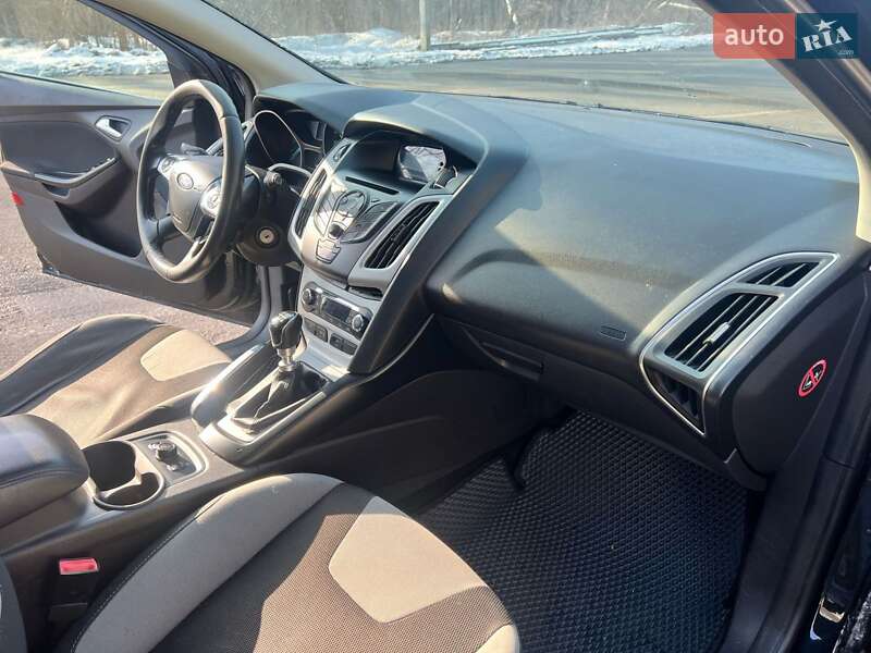 Хэтчбек Ford Focus 2013 в Харькове